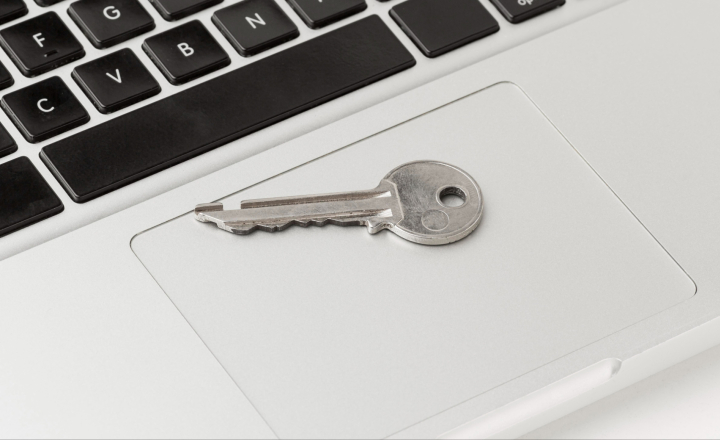 Kulcsőrzés / kapukód leadás